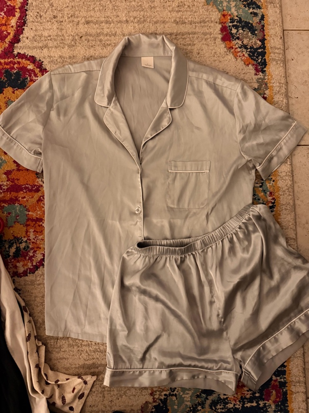 Silky Short-Sleeve Pajama Set in Light Gray
